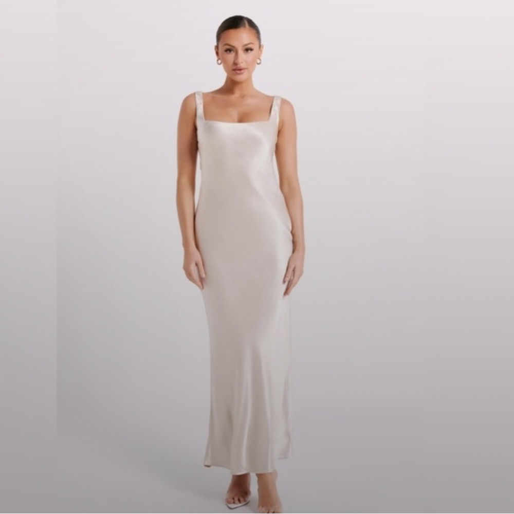 NWT Meshki Ensley champagne Satin Maxi Dress size: Medium